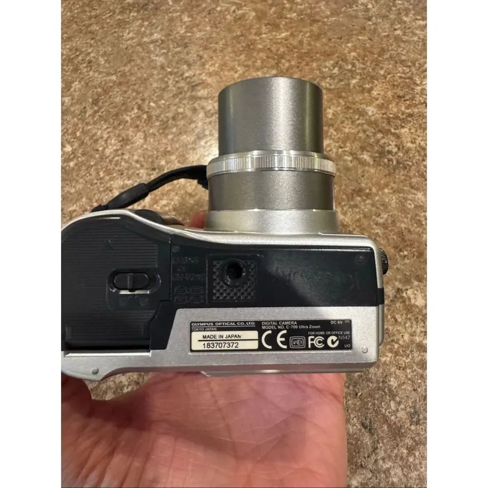 Olympus Camedia C-700 Ultra Zoom 2.1MP Digital Camera 10x Optical Zoom Tested Wo